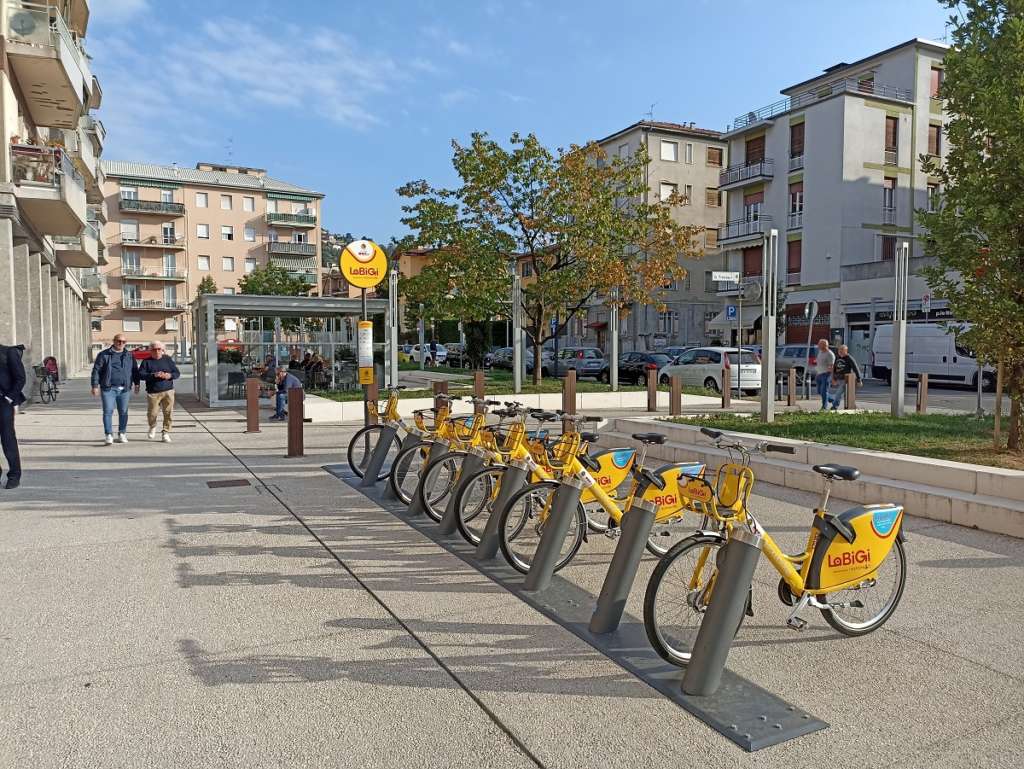 Bergamo, la bike station di Piazzale Risorgimento