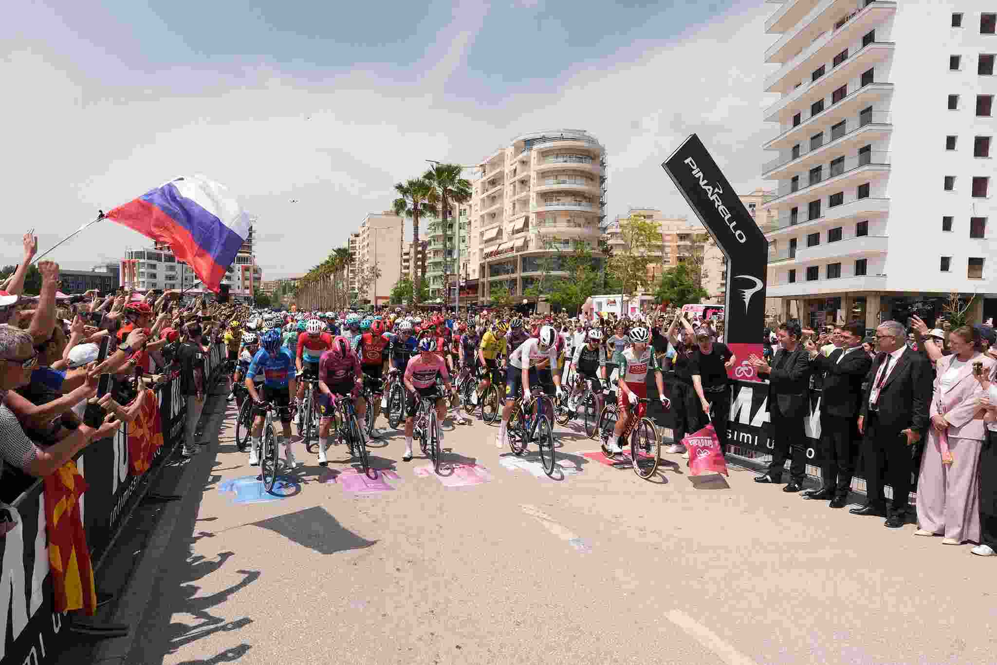 Giro d'Italia-terza-tappa-partenza