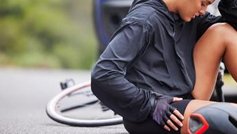 ragazza incidente bicicletta