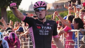 Olav Kooij, vincitore dell'ultima tappa del Giro d'Italia