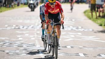 Tour de France, Jonas Abrahamsen vince l'undicesima tappa