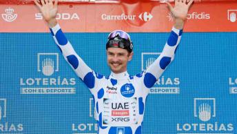Jay Vine in maglia a pois alla Vuelta