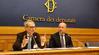 Giubelli_vice_presidente_FIAB_e_On_Bergamini_alla_Camera_dei_deputati