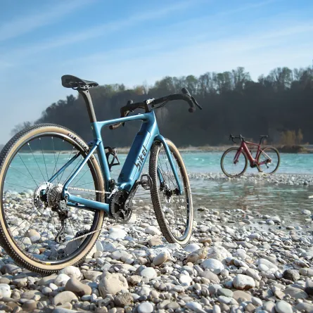 e-bike bikel sportour gravel carbonio