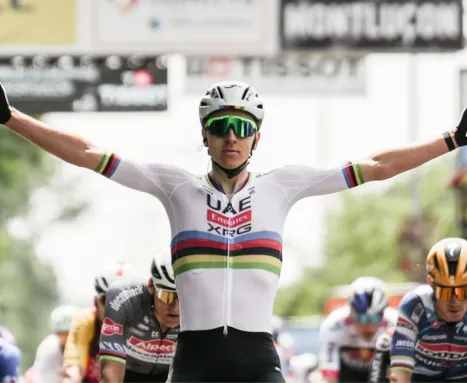 Giro del Delfinato, show di Pogacar davanti a Vingegaard