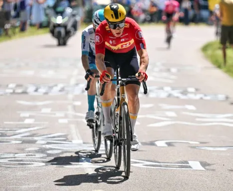 Tour de France, Jonas Abrahamsen vince l'undicesima tappa