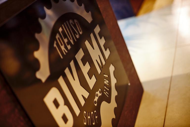 Bike Me Logo