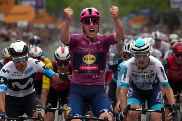 Giro d'Italia-Pedersen-Rosa-Valona