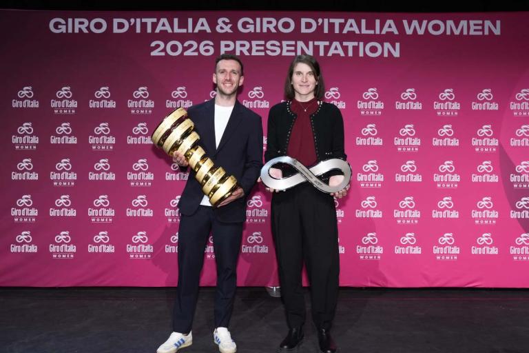 Simon Yates ed Elisa Longo Borghini alla presentazione del Giro d'Italia