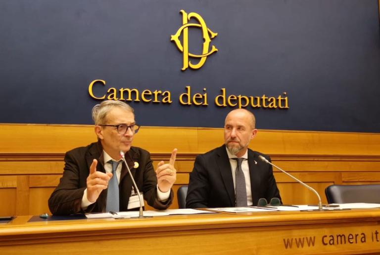 Giubelli_vice_presidente_FIAB_e_On_Bergamini_alla_Camera_dei_deputati
